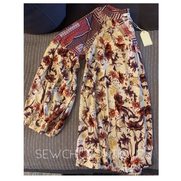 Floral Print Collarless Long Sleeve Top - Picture 4 of 5